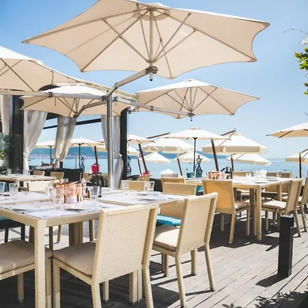 Vip Club Oazis Hotell Slăntjev Brjag